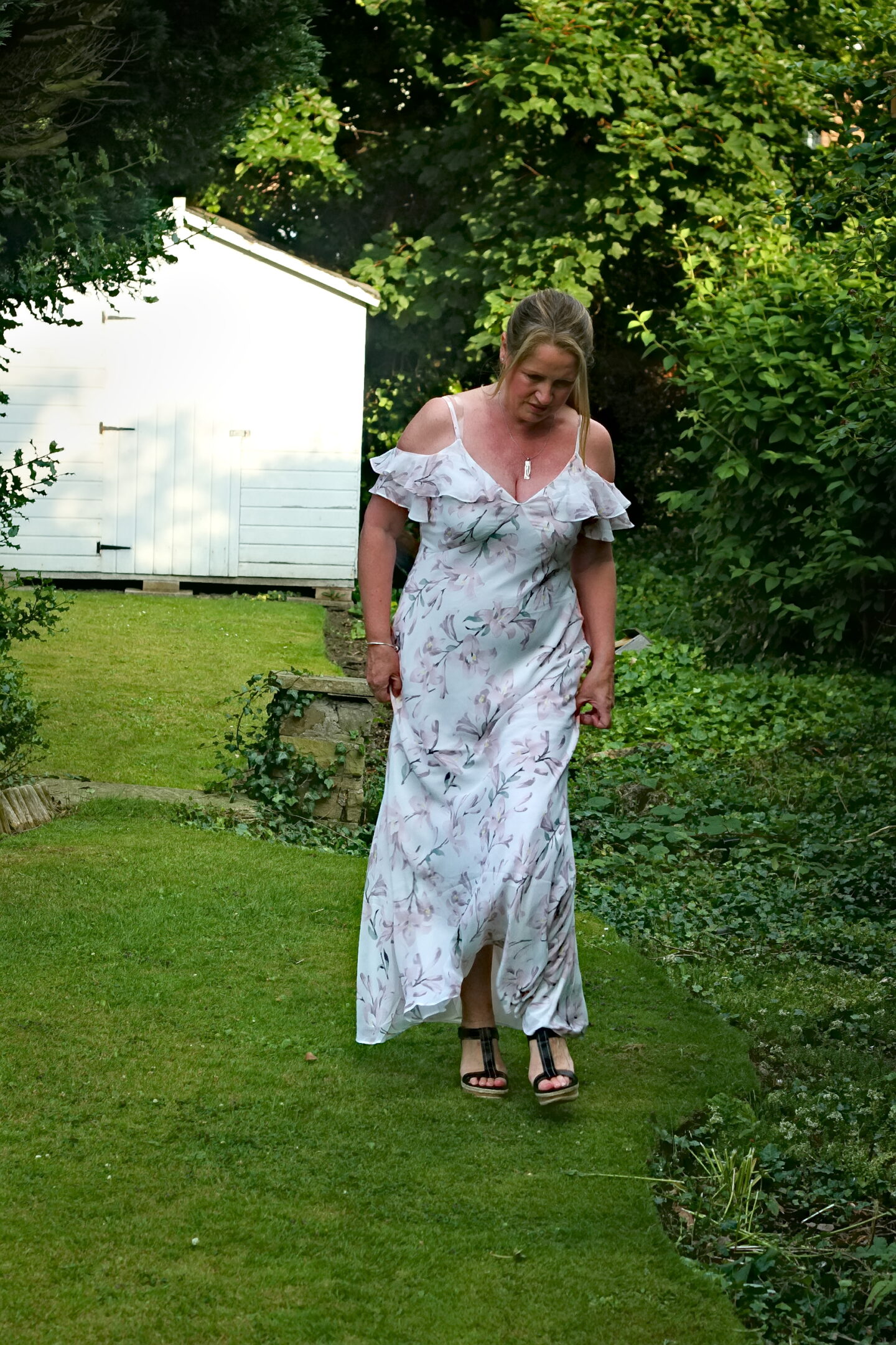 A Summer Dress When It’s Hot, Hot, Hot ! - Midlife and Beyond