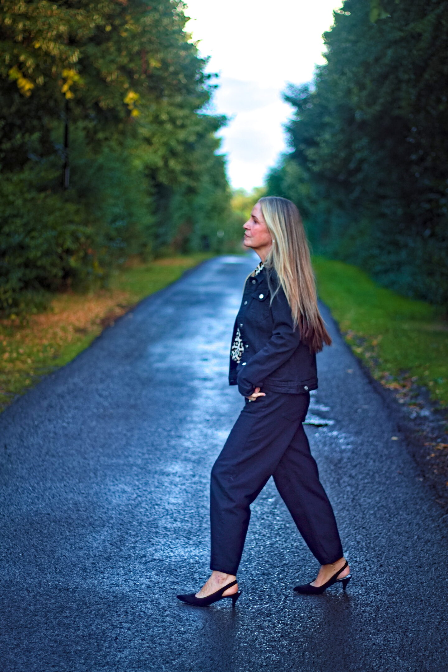 Women’s Jeans – Straight, Barrel, Wide Or Skinny.  What’s Your Preference?